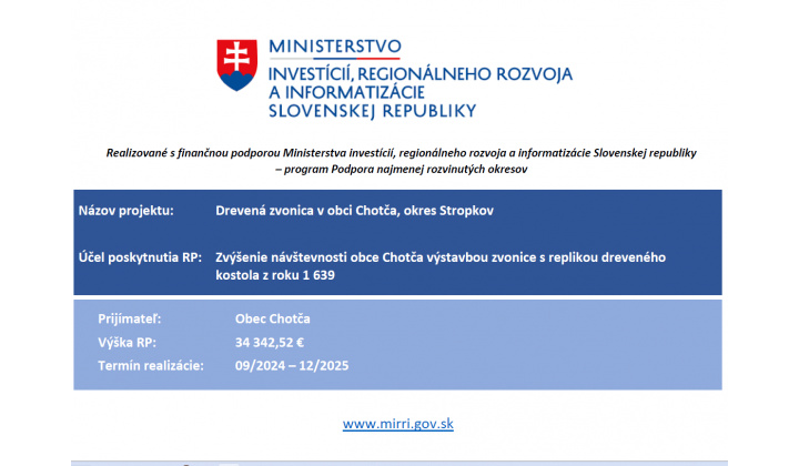 Drevená zvonica v obci Chotča