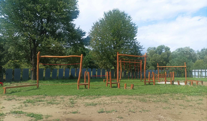 Výstavba detského inkluzívneho ihriska RODINKA v obci Chotča